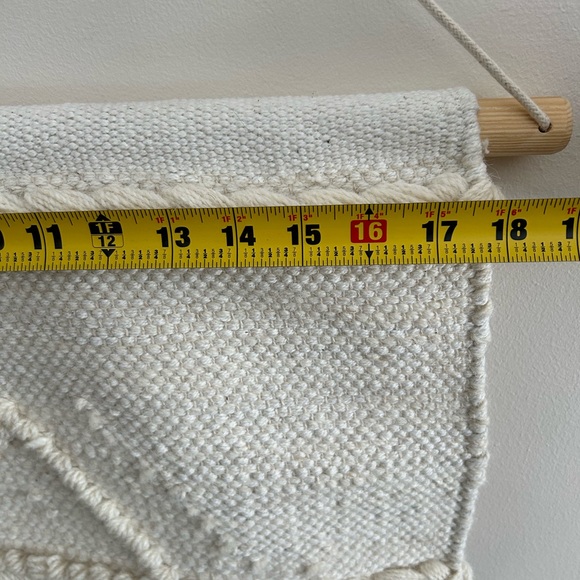 Handmade cream wool macramé style wall hanging . - Picture 2 of 3